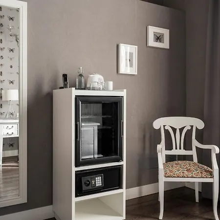 Maxxim & Loft 酒店 费拉拉