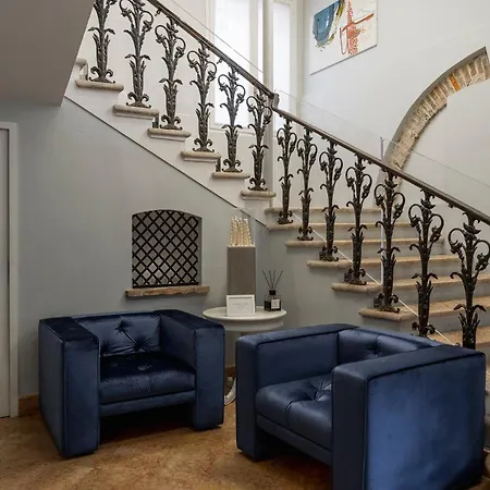 Maxxim & Loft 4* פררה