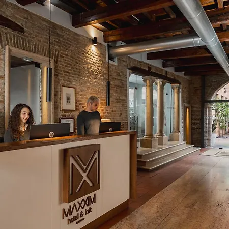 酒店 Maxxim & Loft