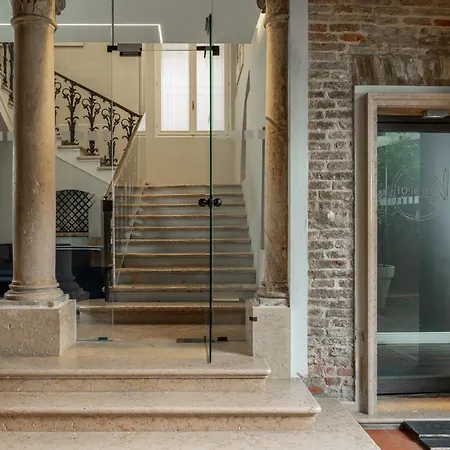 מלון Maxxim & Loft