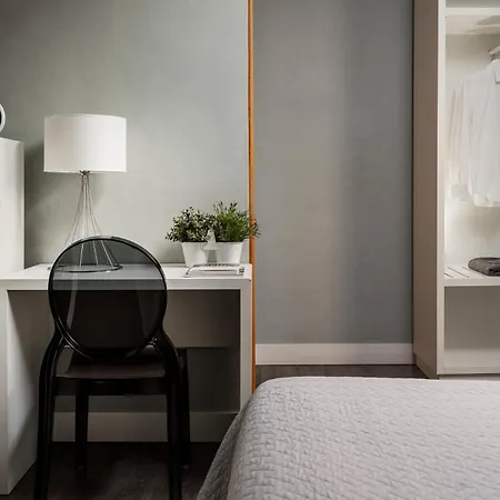 Maxxim & Loft מלון פררה