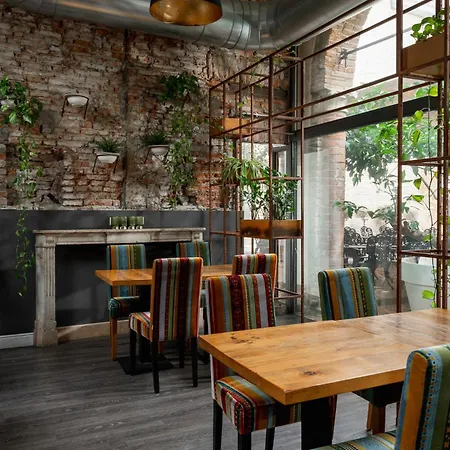 Maxxim & Loft 酒店