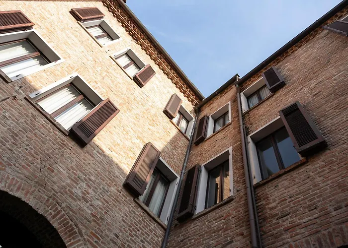 Maxxim & Loft Hotel 4*