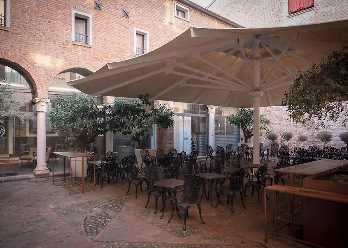 Maxxim & Loft 4* Ferrara